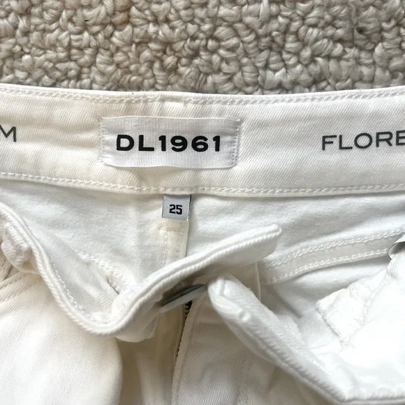 DL1961 Florence Instasculpt Cropped White Denim 25 - Picture 2 of 7